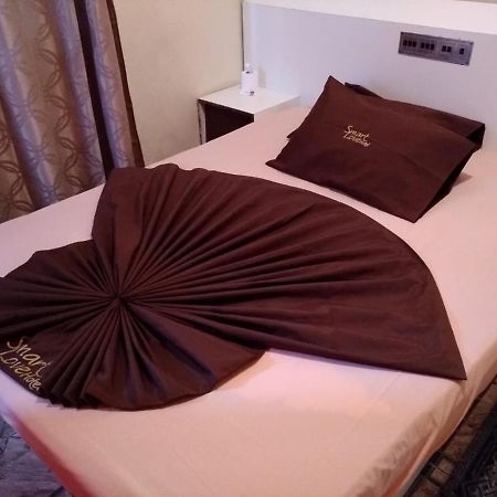 Hotel Smart Love Карапикуиба Екстериор снимка